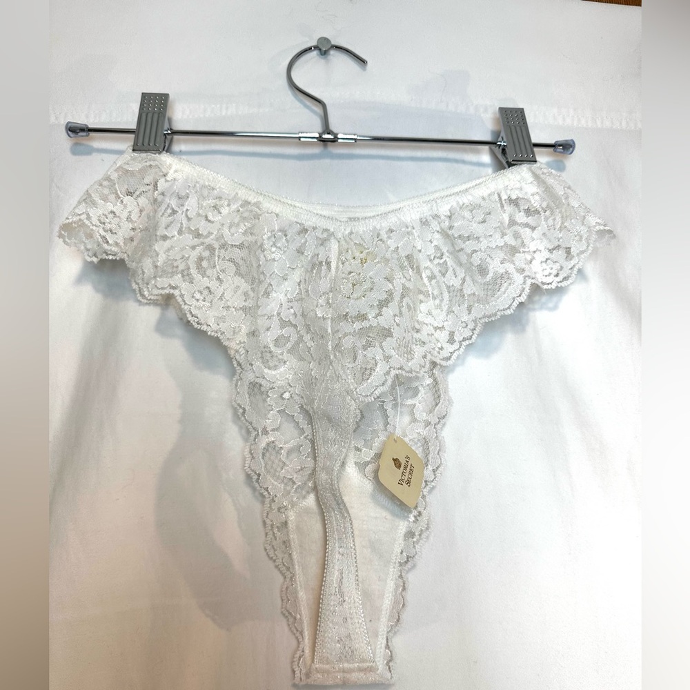 Victoria's Secret Vintage White Lace Panties NWT - Picture 9 of 9
